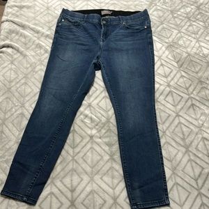 Torrid Bombshell Skinny Premium Stretch size 20